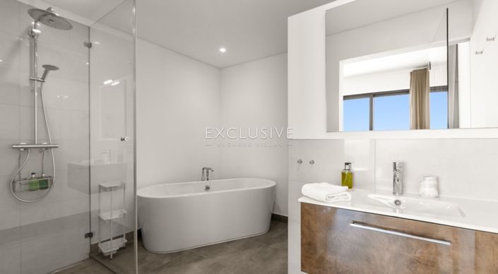 Image No.14-4 Bed Villa for sale