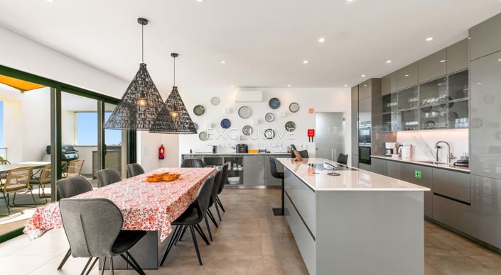 Image No.4-4 Bed Villa for sale