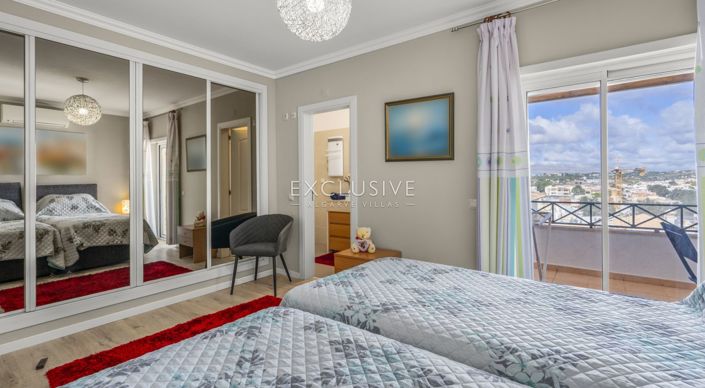 Image No.22-4 Bed Apartment for sale