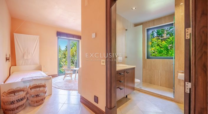 Image No.16-5 Bed Villa for sale