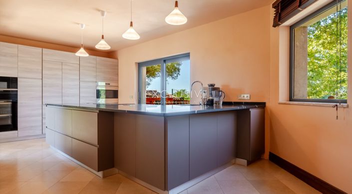 Image No.27-5 Bed Villa for sale