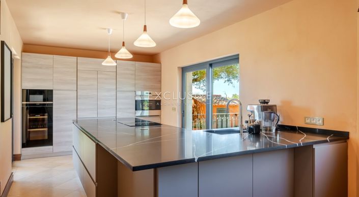 Image No.29-5 Bed Villa for sale