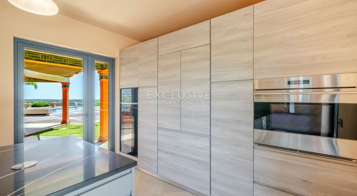 Image No.32-5 Bed Villa for sale