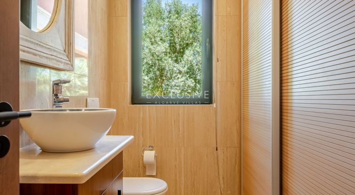 Image No.37-5 Bed Villa for sale