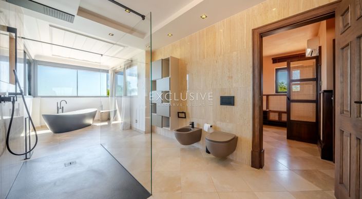 Image No.63-5 Bed Villa for sale