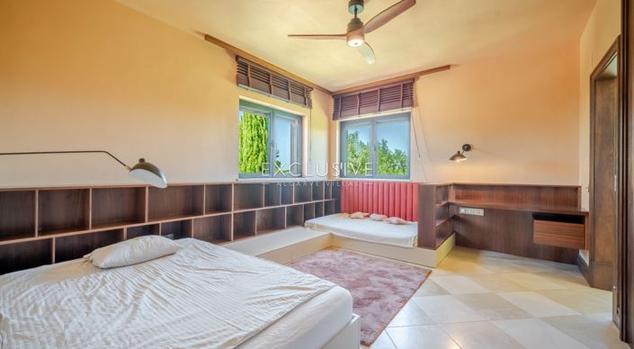 Image No.67-5 Bed Villa for sale