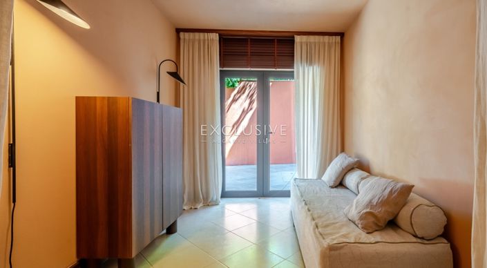 Image No.74-5 Bed Villa for sale