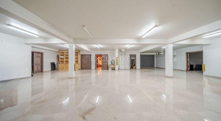 Image No.77-5 Bed Villa for sale