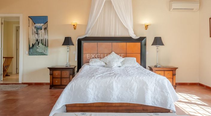 Image No.40-6 Bed Villa for sale