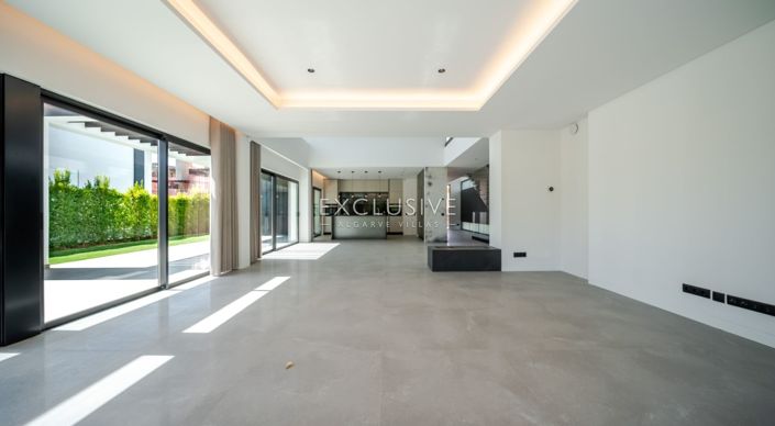 Image No.20-4 Bed Villa for sale