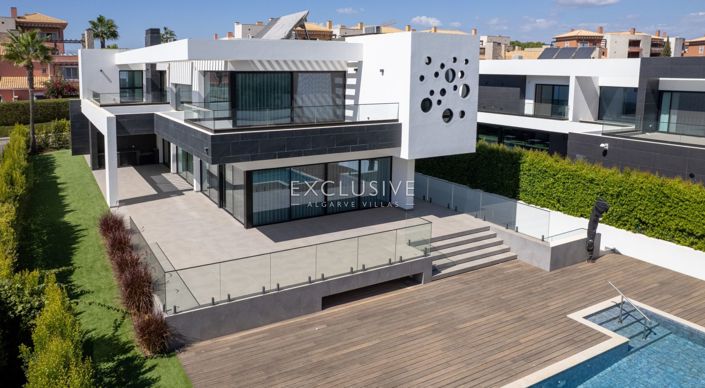 Image No.23-4 Bed Villa for sale