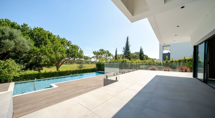 Image No.3-4 Bed Villa for sale