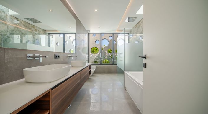 Image No.44-4 Bed Villa for sale