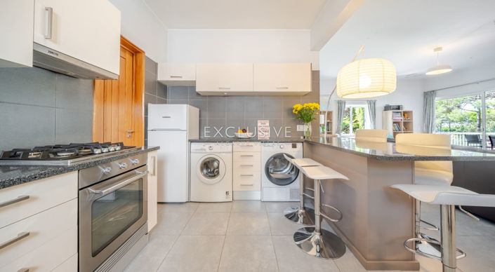 Image No.8-3 Bed Apartment for sale