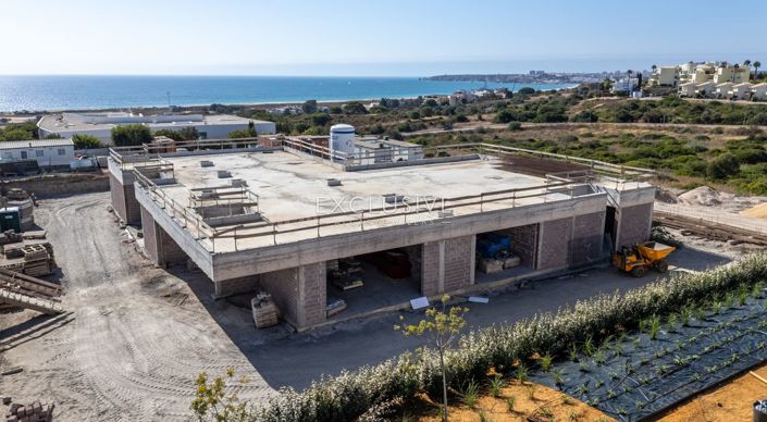 Image No.10-5 Bed Villa for sale