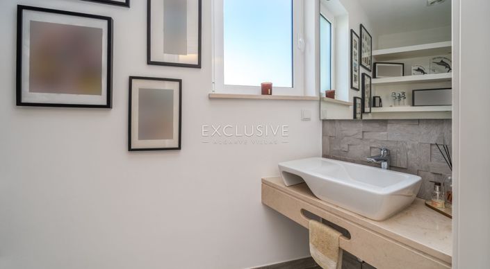 Image No.11-Villa de 4 chambres à vendre à Lagos