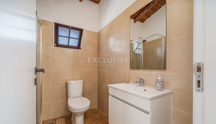 Image No.18-3 Bed Villa for sale