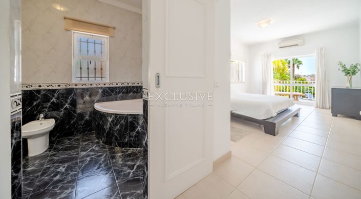 Image No.15-4 Bed Villa for sale