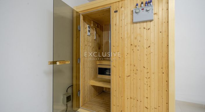 Image No.29-4 Bed Villa for sale