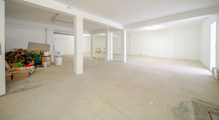 Image No.31-4 Bed Villa for sale