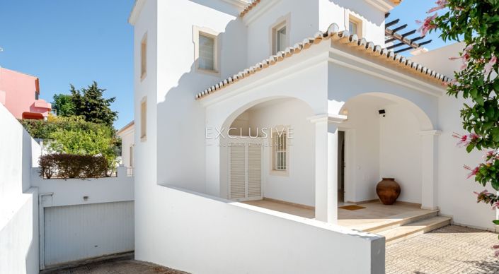 Image No.34-4 Bed Villa for sale