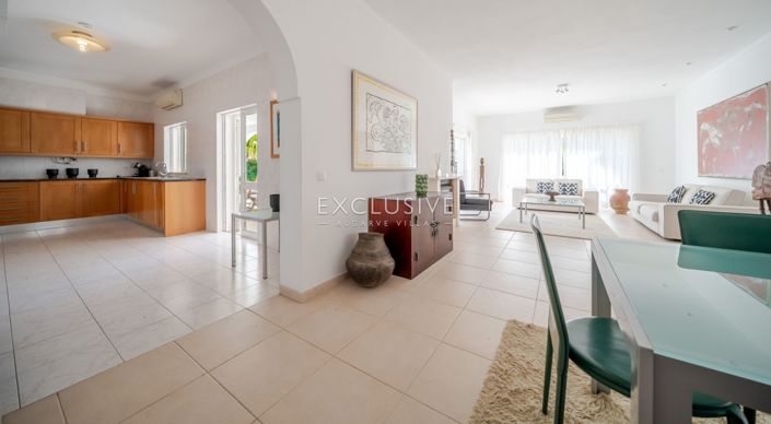 Image No.9-4 Bed Villa for sale