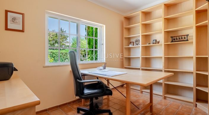 Image No.17-3 Bed Villa for sale