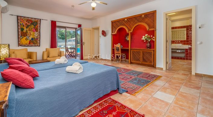 Image No.18-7 Bed Villa for sale