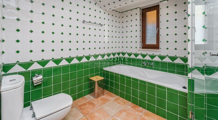 Image No.24-7 Bed Villa for sale
