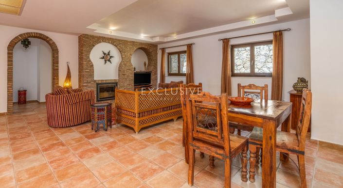 Image No.29-7 Bed Villa for sale