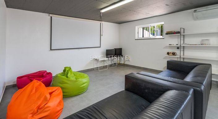 Image No.40-7 Bed Villa for sale