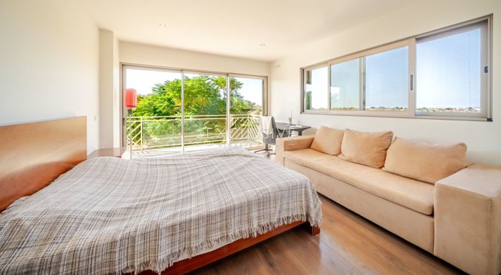 Image No.27-3 Bed Villa for sale