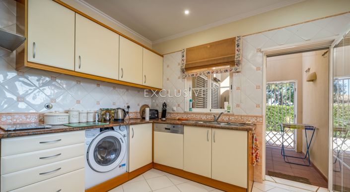 Image No.11-3 Bed Villa for sale