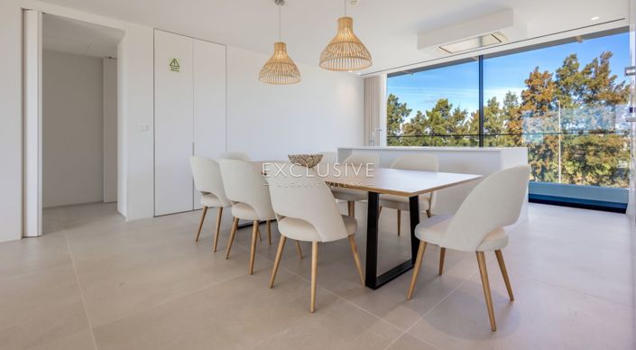 Image No.10-3 Bed Apartment for sale