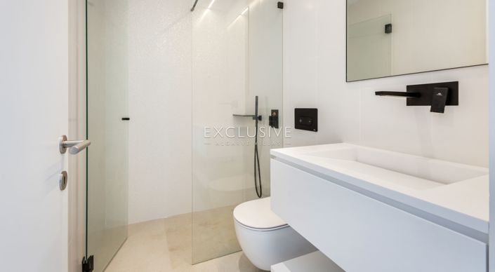 Image No.25-3 Bed Apartment for sale