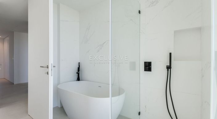 Image No.20-3 Bed Apartment for sale