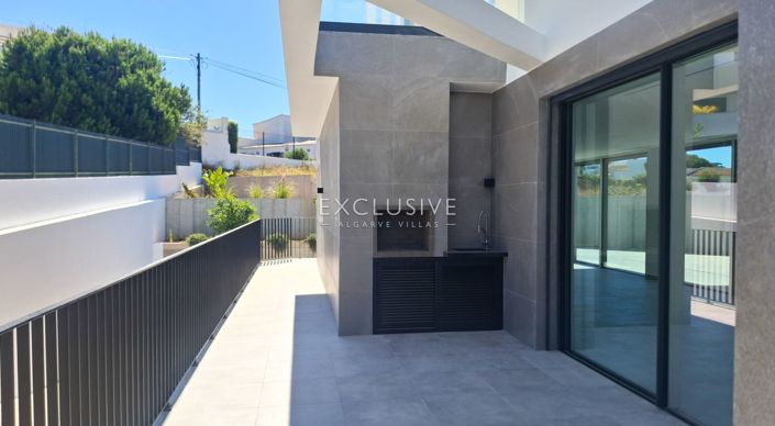 Image No.12-4 Bed Villa for sale