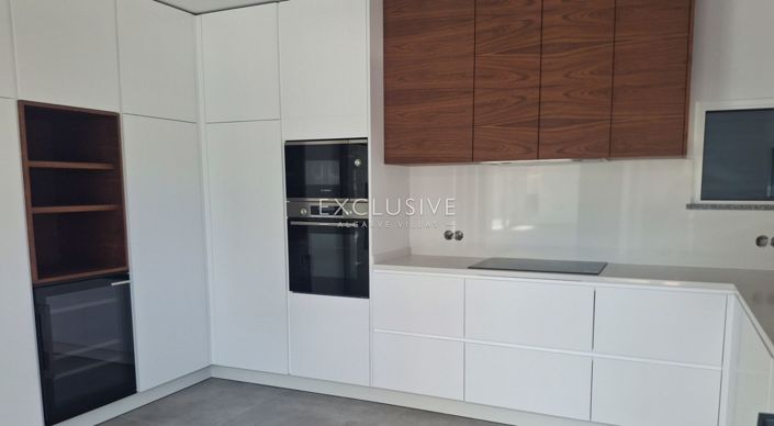 Image No.13-4 Bed Villa for sale