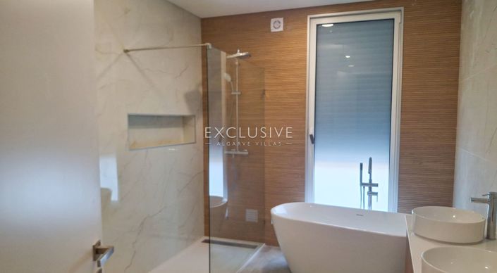 Image No.21-4 Bed Villa for sale