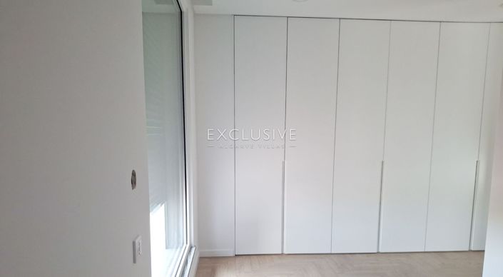 Image No.22-4 Bed Villa for sale