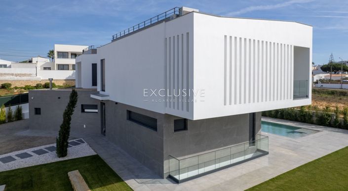 Image No.23-4 Bed Villa for sale