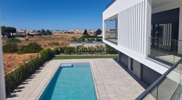 Image No.24-4 Bed Villa for sale