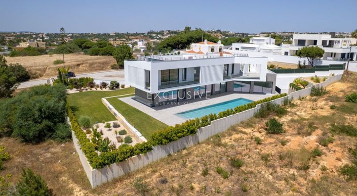 Image No.25-4 Bed Villa for sale