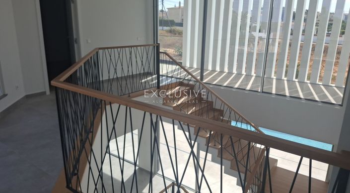 Image No.26-4 Bed Villa for sale