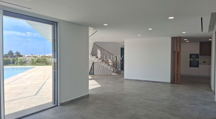 Image No.29-4 Bed Villa for sale