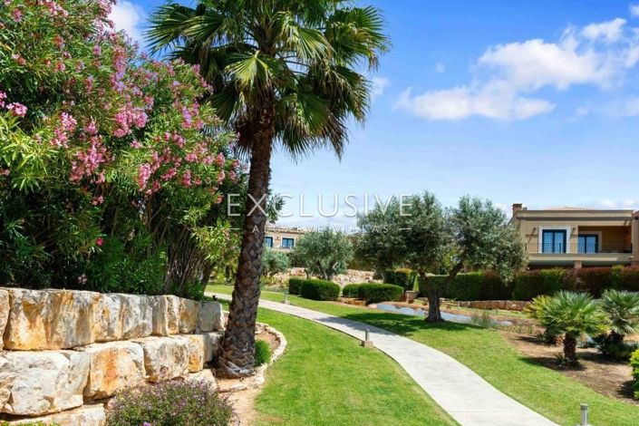 Image No.25-3 Bed Townhouse for sale