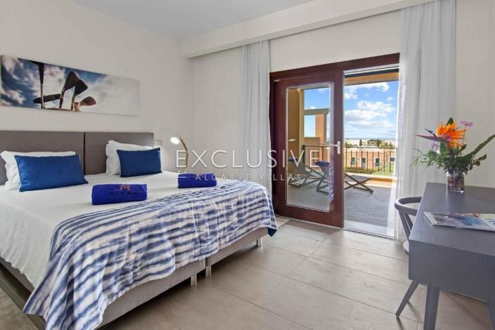 Image No.9-3 Bed Townhouse for sale