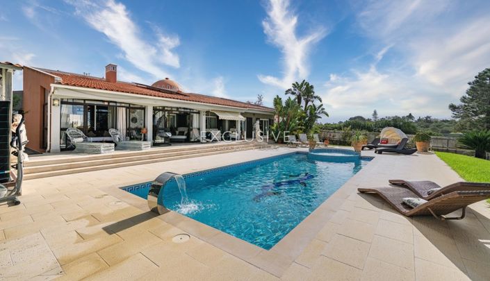 Image No.1-3 Bed Villa for sale