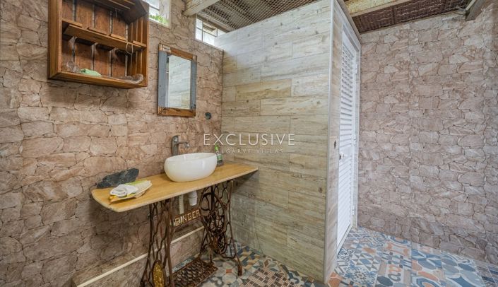 Image No.23-3 Bed Villa for sale