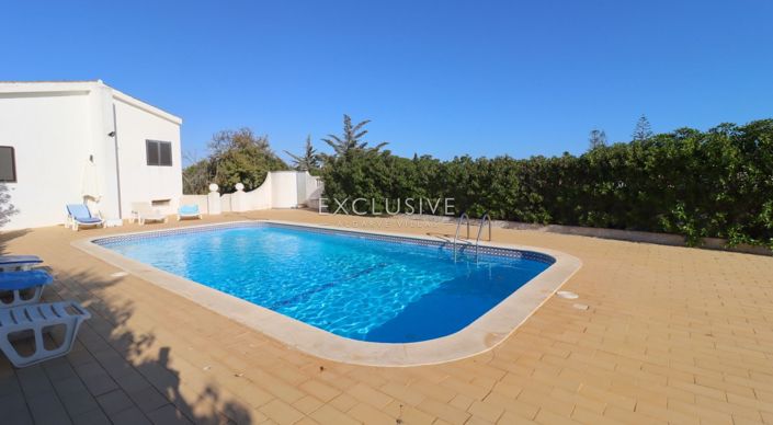 Image No.10-4 Bed Villa for sale